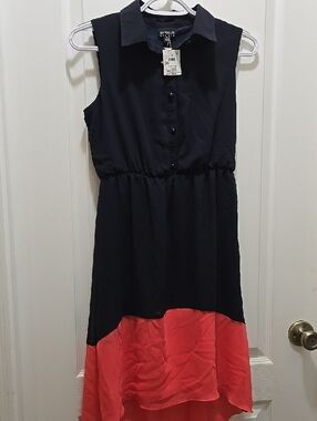 Sleeveless Button-Front Colorblock Dress - Navy and Coral